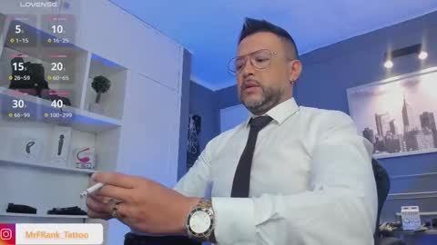 Snapshot of mrfrank_tattoo chatting on 6, 3, 2025 MrFrank. online show from 6, 3, 2025