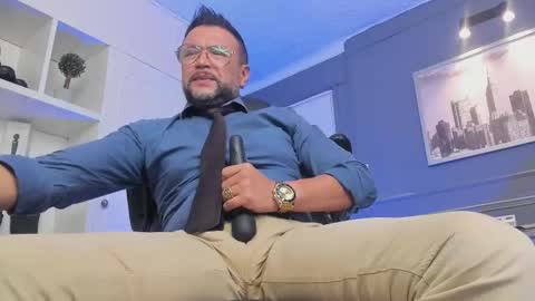 Snapshot of mrfrank_tattoo chatting on 11, 3, 2025 MrFrank. online show from 11, 3, 2025