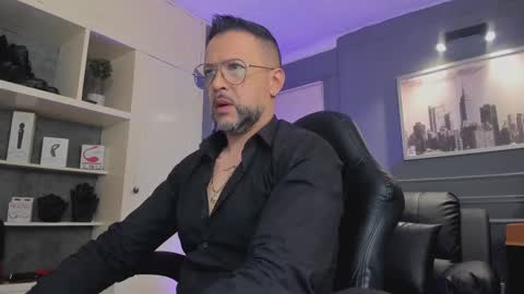 Snapshot of mrfrank_tattoo chatting on 10, 9, 2025 MrFrank. online show from 10, 9, 2025