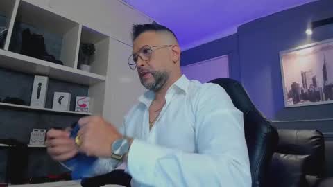 Snapshot of mrfrank_tattoo chatting on 19, 9, 2025 MrFrank. online show from 19, 9, 2025