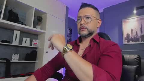 Snapshot of mrfrank_tattoo chatting on 14, 10, 2025 MrFrank. online show from 14, 10, 2025