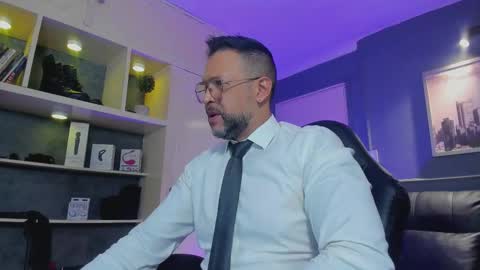 Snapshot of mrfrank_tattoo chatting on 14, 11, 2025 MrFrank. online show from 14, 11, 2025