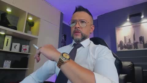 Snapshot of mrfrank_tattoo chatting on 19, 11, 2025 MrFrank. online show from 19, 11, 2025