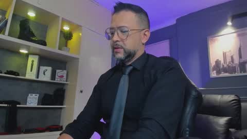 Snapshot of mrfrank_tattoo chatting on 28, 11, 2025 MrFrank. online show from 28, 11, 2025