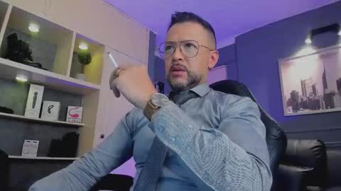 Snapshot of mrfrank_tattoo chatting on 15, 12, 2025 MrFrank. online show from 15, 12, 2025