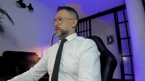 MrFrank. online show from 2, 3, 2026