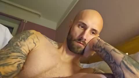 mrga591904 online show from 24, 11, 2025