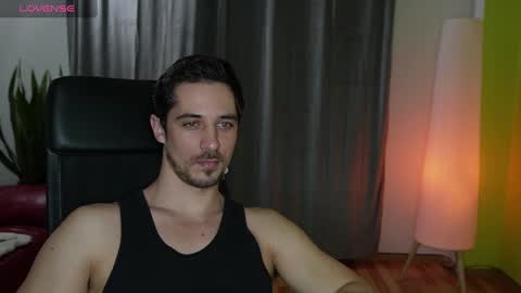 Snapshot of mrgreeneyes01 chatting on 30, 1, 2025 juan luis online show from 30, 1, 2025