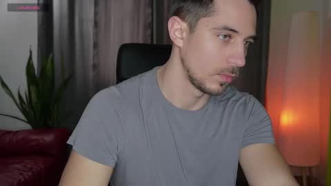 Snapshot of mrgreeneyes01 chatting on 9, 2, 2025 juan luis online show from 9, 2, 2025