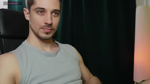 Snapshot of mrgreeneyes01 chatting on 10, 2, 2025 juan luis online show from 10, 2, 2025