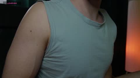 Snapshot of mrgreeneyes01 chatting on 10, 2, 2025 juan luis online show from 10, 2, 2025