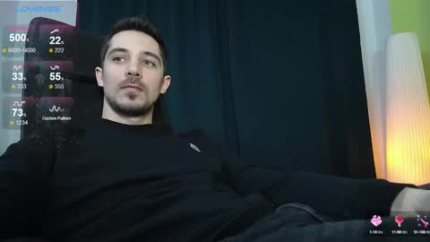 Snapshot of mrgreeneyes01 chatting on 21, 2, 2025 juan luis online show from 21, 2, 2025