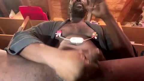 Snapshot of mrgsm975 chatting on 1, 1, 2025 GSpotMassager online show from 1, 1, 2025