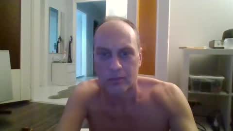 Snapshot of mrhandsomelovee chatting on 12, 3, 2025 Nikola online show from 12, 3, 2025