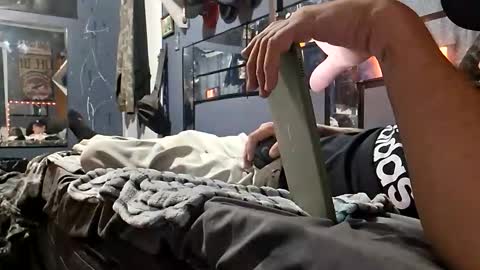 Snapshot of mrj1979 chatting on 26, 11, 2025 mrj1979 online show from 26, 11, 2025