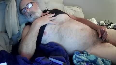 Snapshot of mrjames59 chatting on 11, 9, 2025 mrjames59 online show from 11, 9, 2025