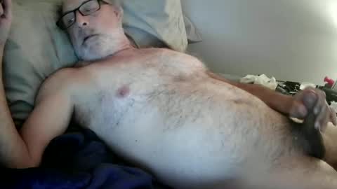 Snapshot of mrjames59 chatting on 11, 11, 2025 mrjames59 online show from 11, 11, 2025