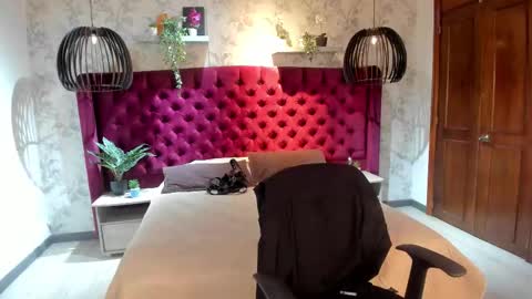 Snapshot of mrjustin_ chatting on 24, 10, 2025 mrjustin_ online show from 24, 10, 2025