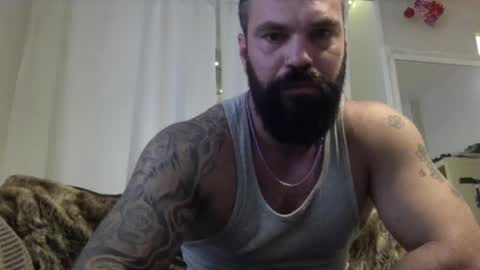 Snapshot of mrmsnow chatting on 17, 9, 2025 Mr Snow online show from 17, 9, 2025