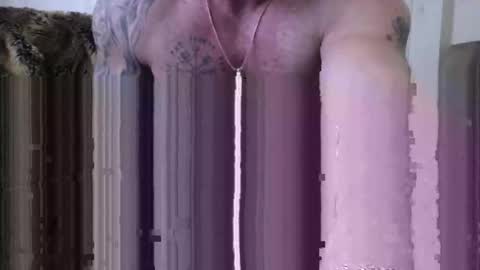 Snapshot of mrmsnow chatting on 10, 4, 2026 Mr Snow online show from 10, 4, 2026