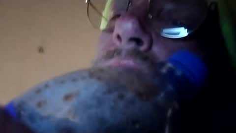 Snapshot of mrnmrsfucks4u2 chatting on 22, 2, 2025 Mrnmrsfucks4u2 online show from 22, 2, 2025