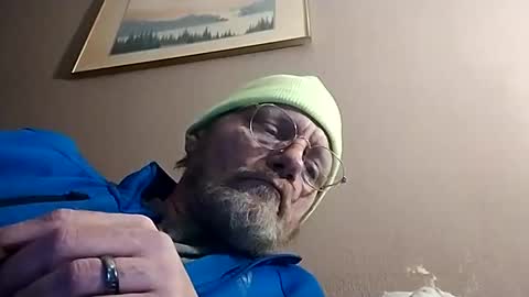 Snapshot of mrnmrsfucks4u2 chatting on 27, 2, 2025 Mrnmrsfucks4u2 online show from 27, 2, 2025