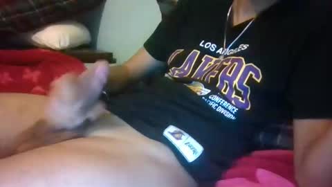 Snapshot of mrpussylicking17 chatting on 20, 12, 2025 mrpussylicking17 online show from 20, 12, 2025