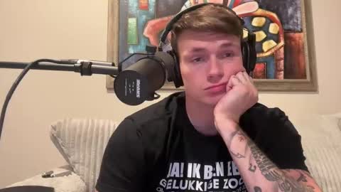 Snapshot of mrryanvoss chatting on 17, 1, 2025 Mr Ryan Voss online show from 17, 1, 2025