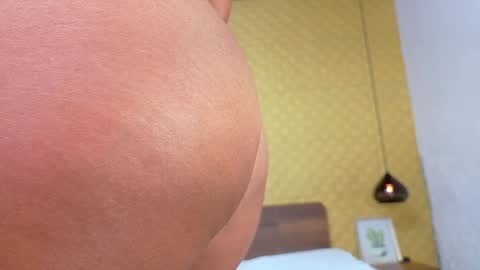 Snapshot of mrs_buttocks chatting on 28, 1, 2025 mrs_buttocks online show from 28, 1, 2025