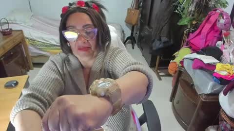 Snapshot of mrs_mommy chatting on 9, 3, 2025 mrs_mommy online show from 9, 3, 2025