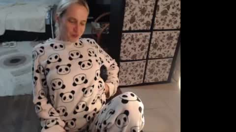 Snapshot of mrsluck chatting on 19, 6, 2026 Sasha online show from 19, 6, 2026