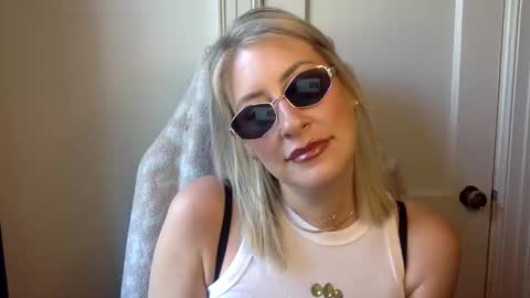 MrsPrissXO online show from 4, 5, 2026
