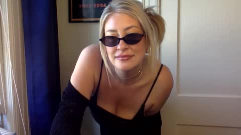 MrsPrissXO online show from 13, 5, 2026