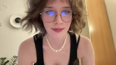 Snapshot of ms_christiana chatting on 2, 6, 2026 ms_christiana online show from 2, 6, 2026