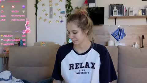 Snapshot of ms_foryou chatting on 6, 3, 2025 Ms ForYOU online show from 6, 3, 2025