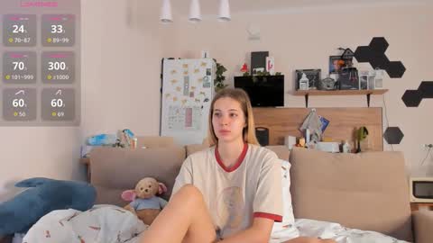 Snapshot of ms_foryou chatting on 25, 9, 2025 Ms ForYOU online show from 25, 9, 2025