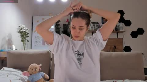 Snapshot of ms_foryou chatting on 29, 10, 2025 Ms ForYOU online show from 29, 10, 2025