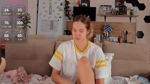 Snapshot of ms_foryou chatting on 5, 11, 2025 Ms ForYOU online show from 5, 11, 2025