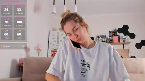 Snapshot of ms_foryou chatting on 16, 11, 2025 Ms ForYOU online show from 16, 11, 2025