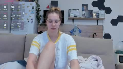 Snapshot of ms_foryou chatting on 20, 4, 2026 Ms ForYOU online show from 20, 4, 2026