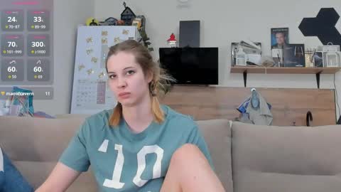 Snapshot of ms_foryou chatting on 27, 4, 2026 Ms ForYOU online show from 27, 4, 2026