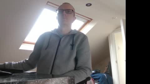 Snapshot of ms_ll_r_sexy chatting on 14, 12, 2025 MS online show from 14, 12, 2025