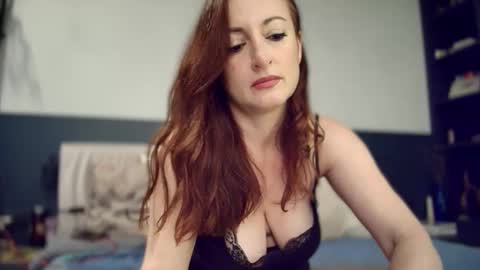 Snapshot of ms_mel chatting on 20, 12, 2024 Melanie online show from 20, 12, 2024