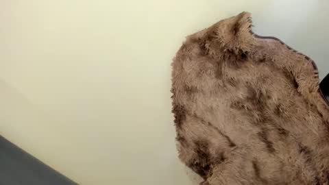 selena online show from 19, 1, 2025