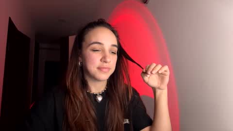 Snapshot of ms_sophiee chatting on 5, 3, 2026 ms_sophiee online show from 5, 3, 2026