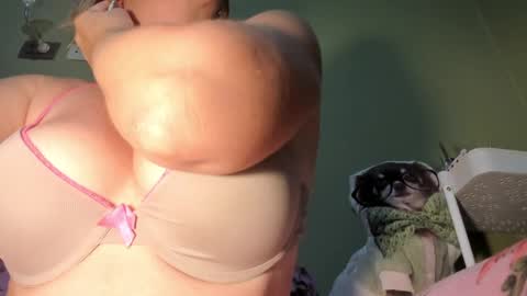 Snapshot of mspurrfectlove chatting on 20, 1, 2025 MsPurrfectLove online show from 20, 1, 2025