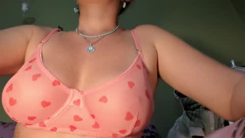 Snapshot of mspurrfectlove chatting on 27, 1, 2025 MsPurrfectLove online show from 27, 1, 2025