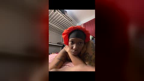 Snapshot of mssapphire500 chatting on 22, 12, 2025 Ms SapPhire online show from 22, 12, 2025