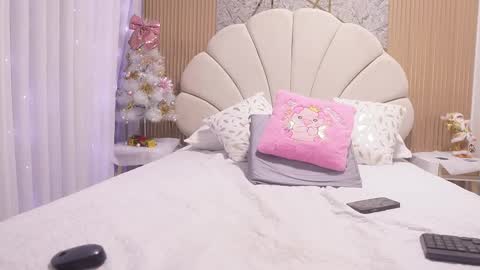 Manuela  online show from 2, 12, 2025