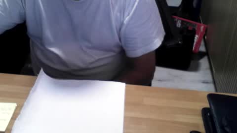 Snapshot of mtwpaul chatting on 21, 12, 2025 mtwpaul online show from 21, 12, 2025